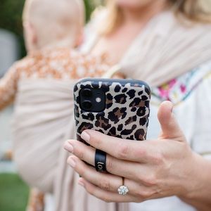 Leopard Loopy iPhone 11 Pro Case